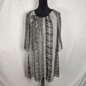 New MOTTO Size Medium Pleated Tie Neck Snakeskin Satin Lined Chiffon Shift Dress